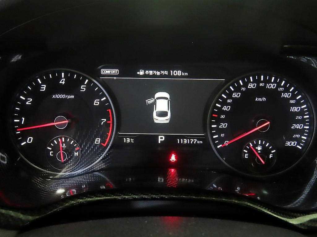 KIA Stinger - Vista 9