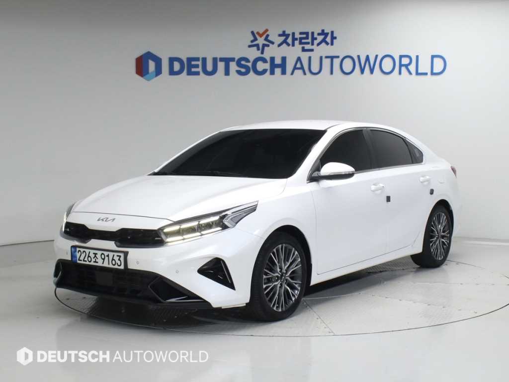 KIA K3 2022 Blanco - Importación desde Corea - HF Imports Iquique - Foto 1