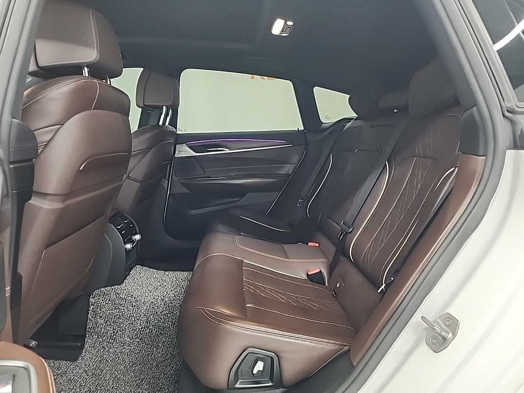 BMW Gran Turismo - Vista 12