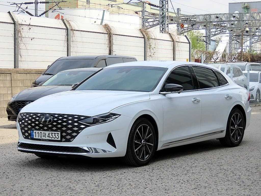 HYUNDAI Grandeur - Vista 2