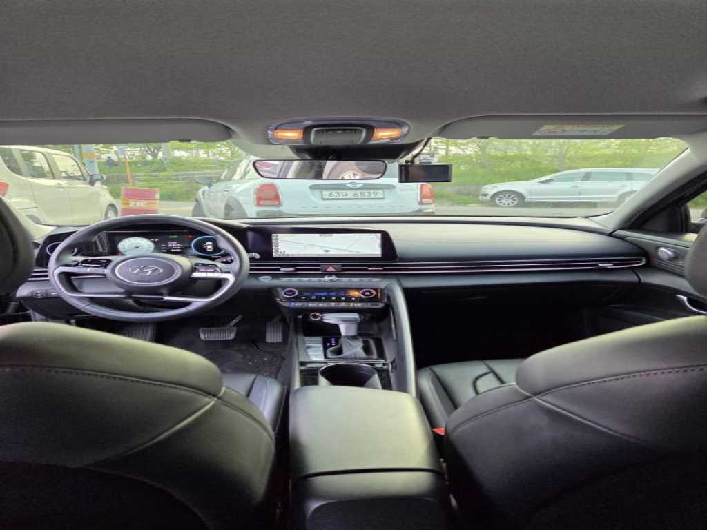 HYUNDAI Avante - Vista 6