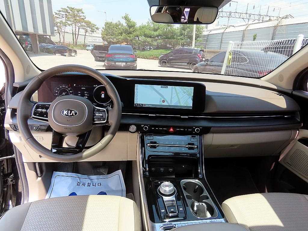 KIA Carnival - Vista 7