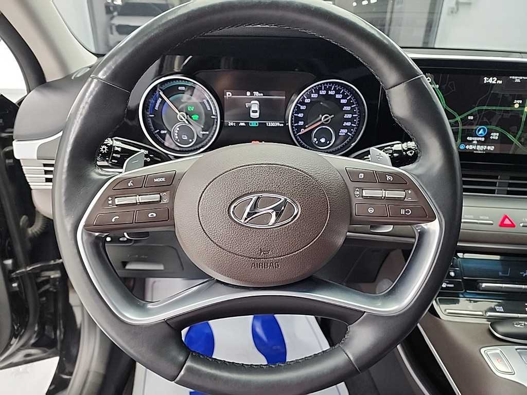 HYUNDAI Grandeur - Vista 9