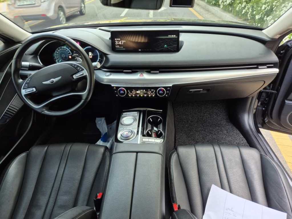 Genesis G80 - Vista 8