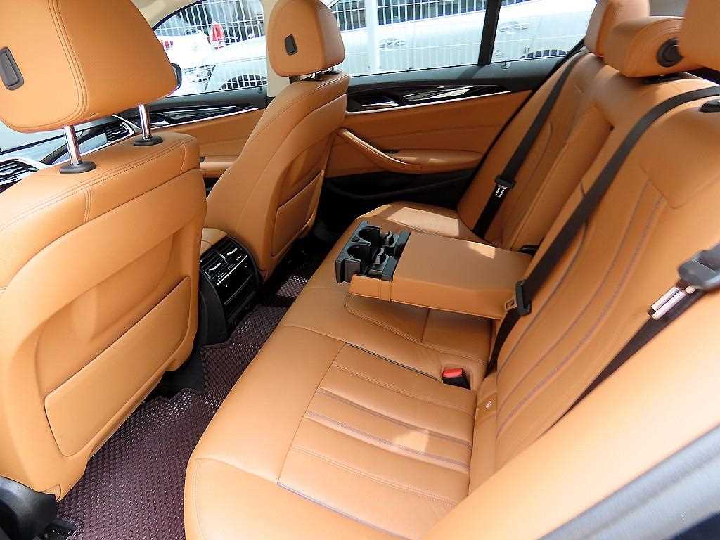 BMW 5 Series - Vista 6