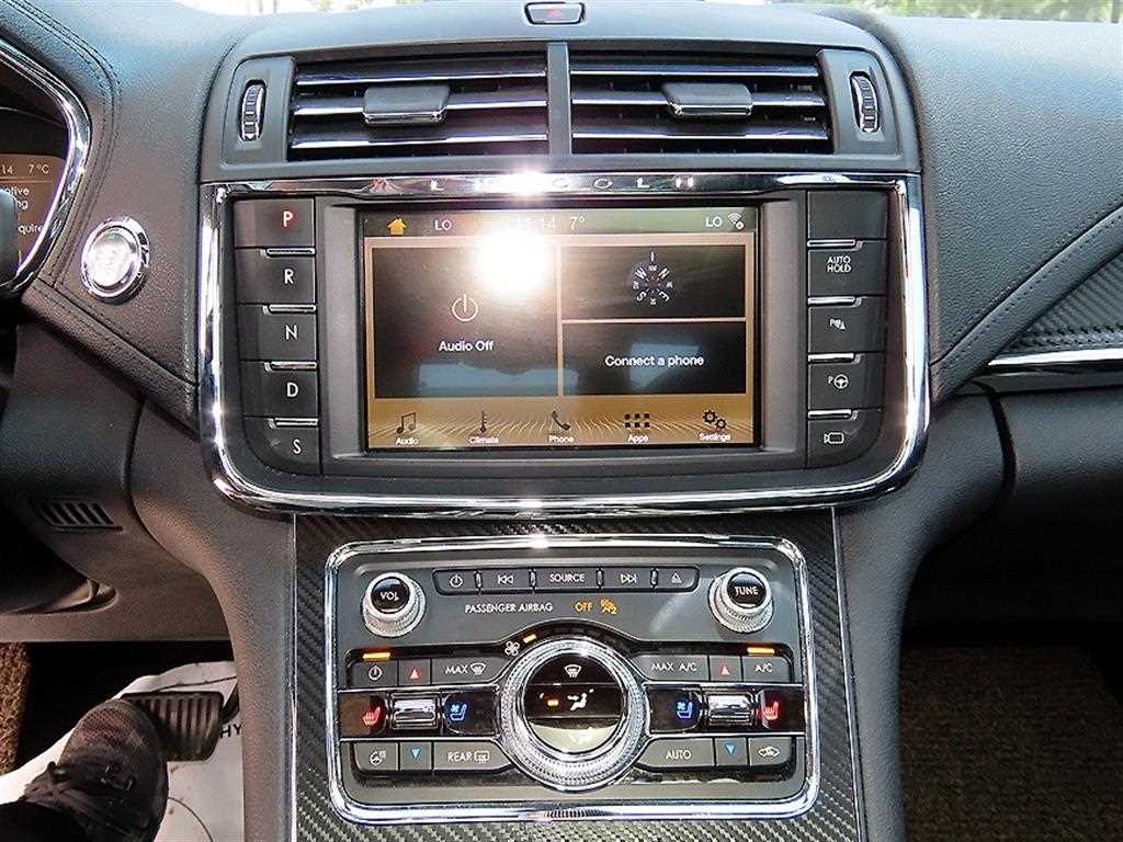 Lincoln Continental - Vista 12