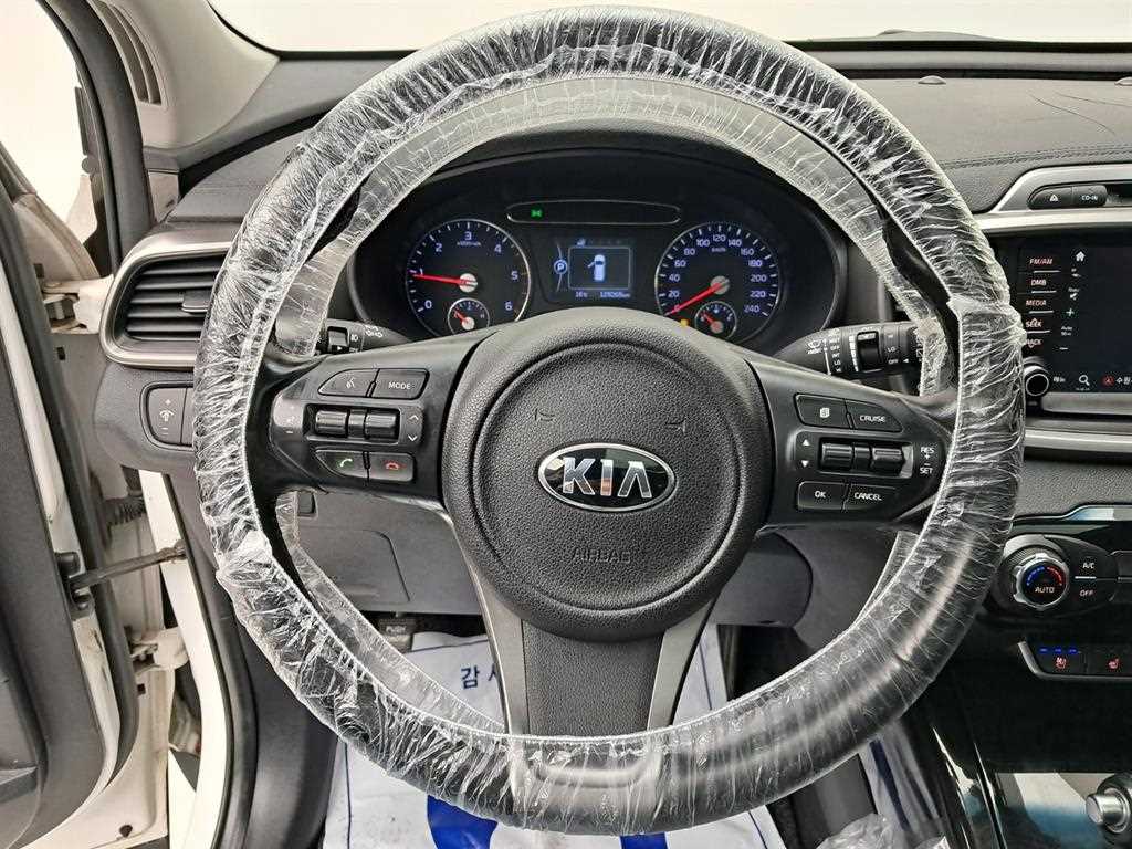 KIA Sorento - Vista 7