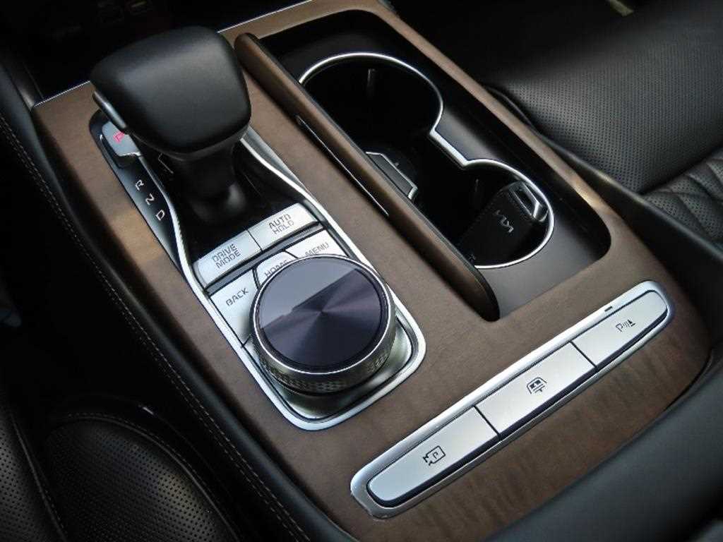 KIA K9 - Vista 6