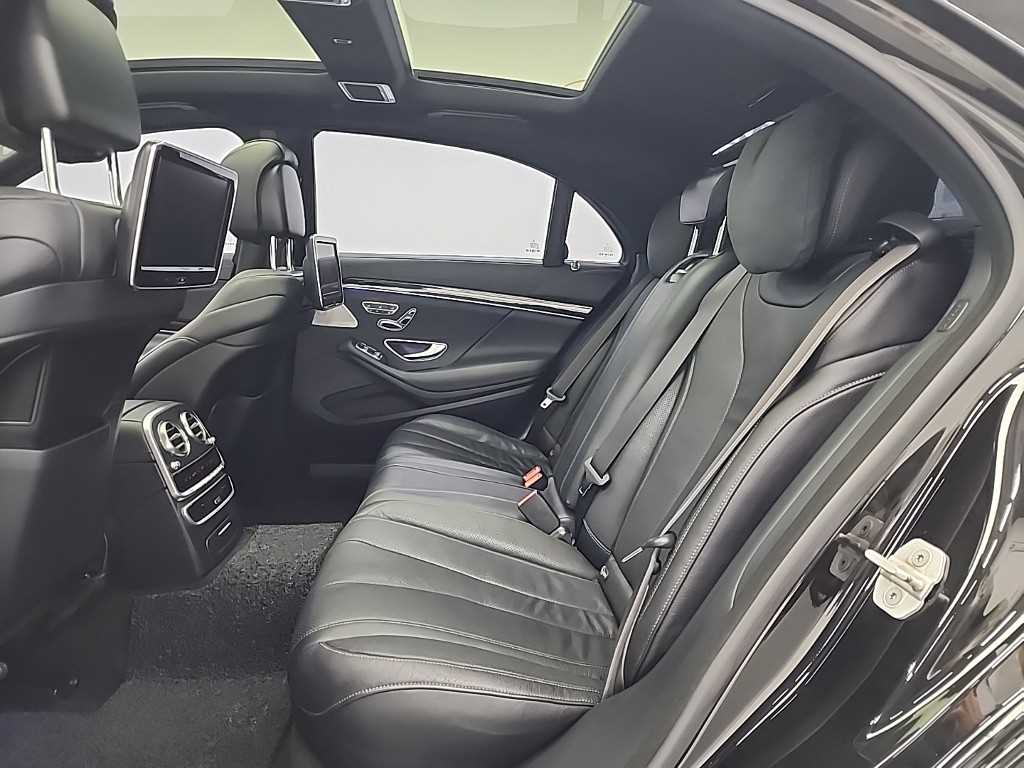 Mercedes Benz S Class - Vista 12