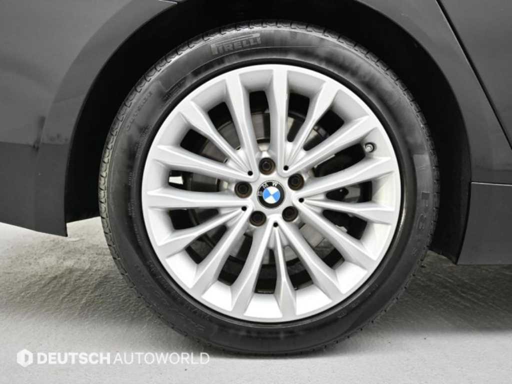 BMW 5 Series - Vista 5