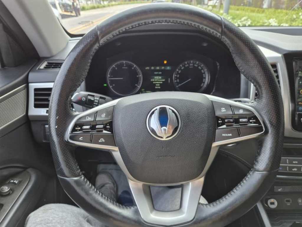 Ssangyong Rexton 2018 Negro - Importación desde Corea - HF Imports Iquique - Foto 15
