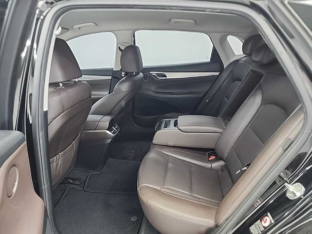 HYUNDAI Grandeur - Vista 12