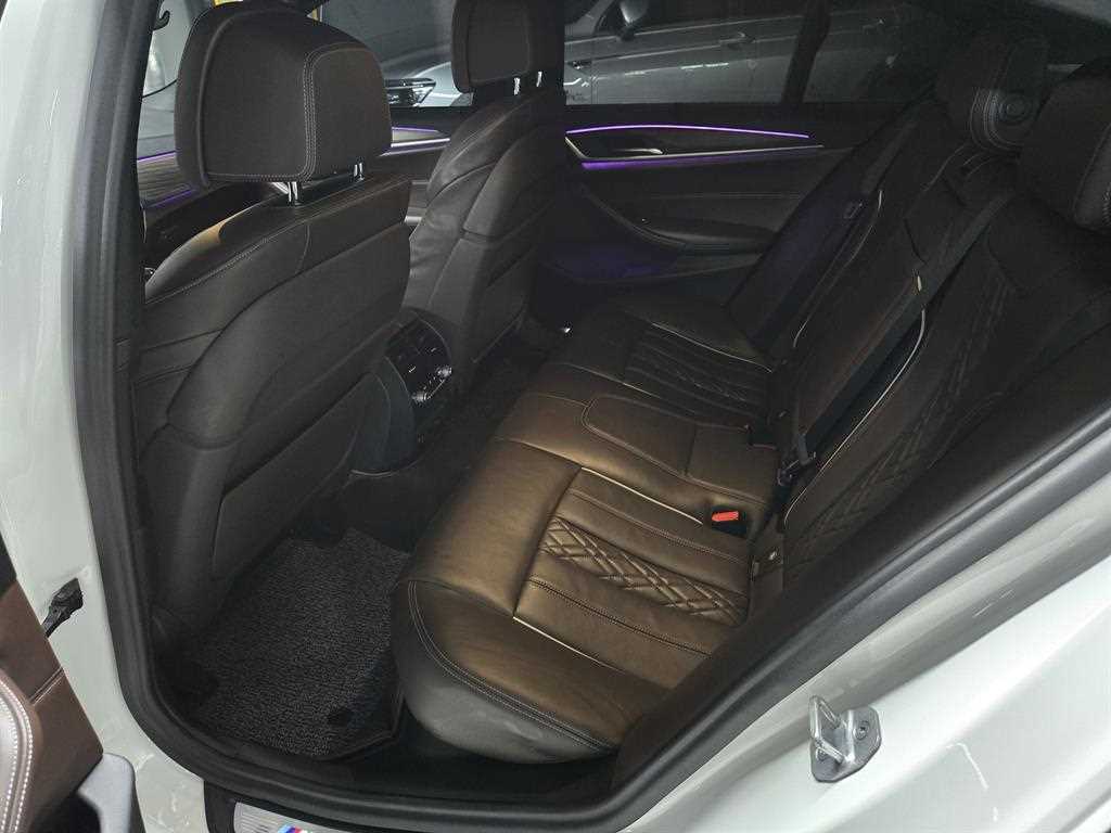 BMW 5 Series - Vista 7