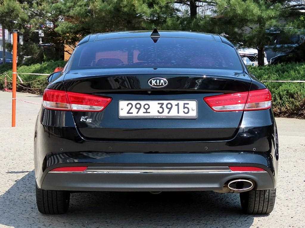 KIA K5 - Vista 4