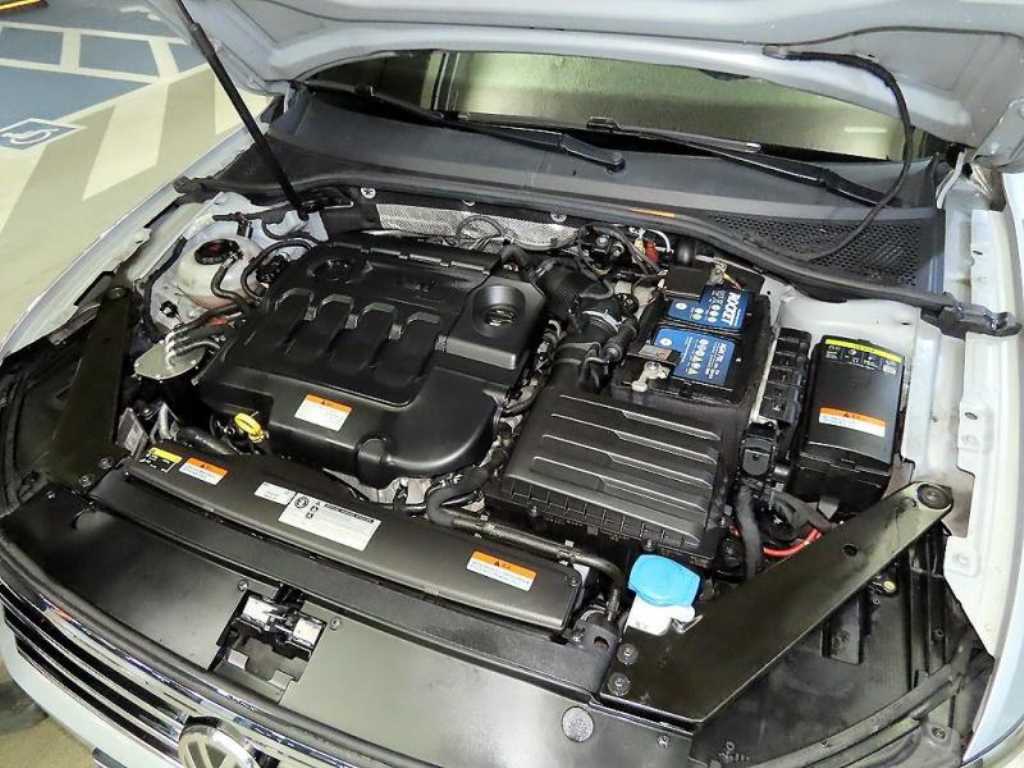 Volkswagen Passat 2018 Plateado - Importación desde Corea - HF Imports Iquique - Foto 18