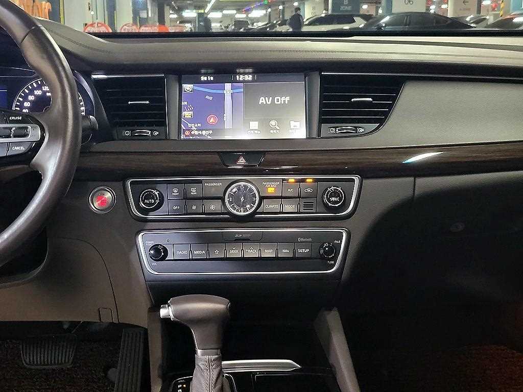 KIA K7 - Vista 11