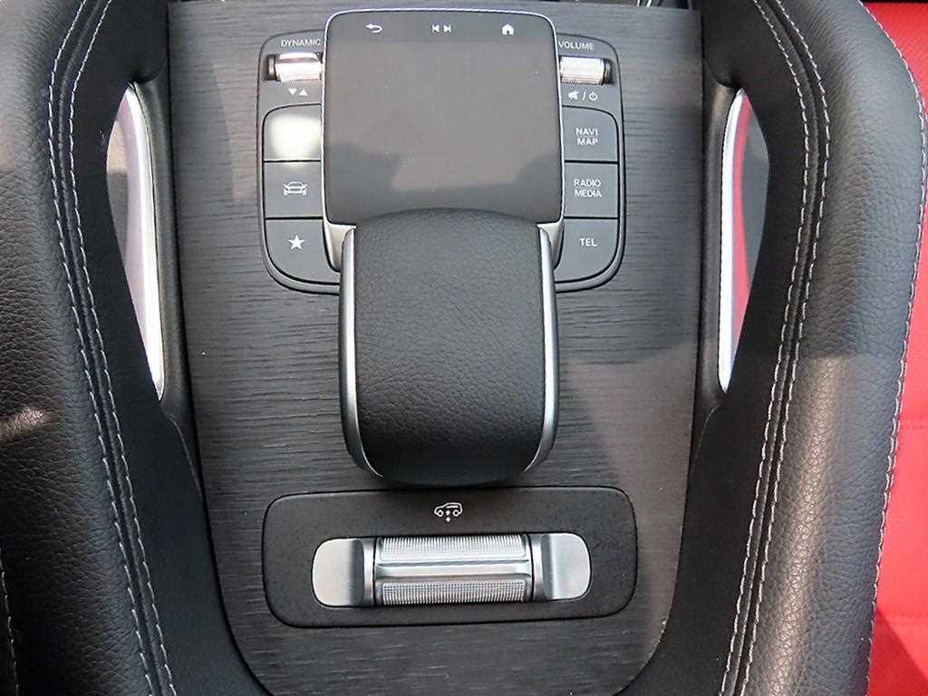 Mercedes Benz GLE Class - Vista 12