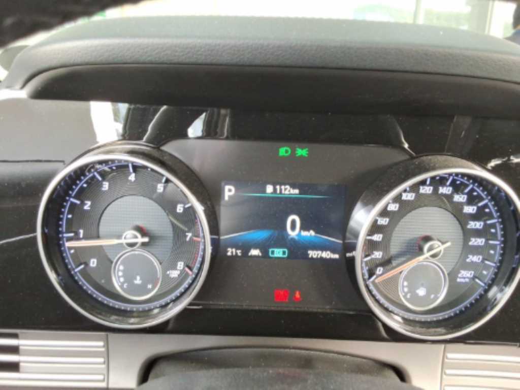 HYUNDAI Grandeur - Vista 4