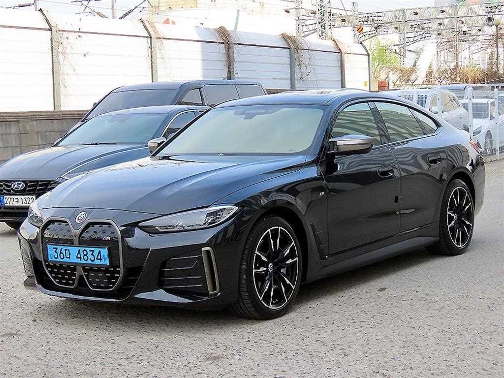 BMW i4 - Vista 2