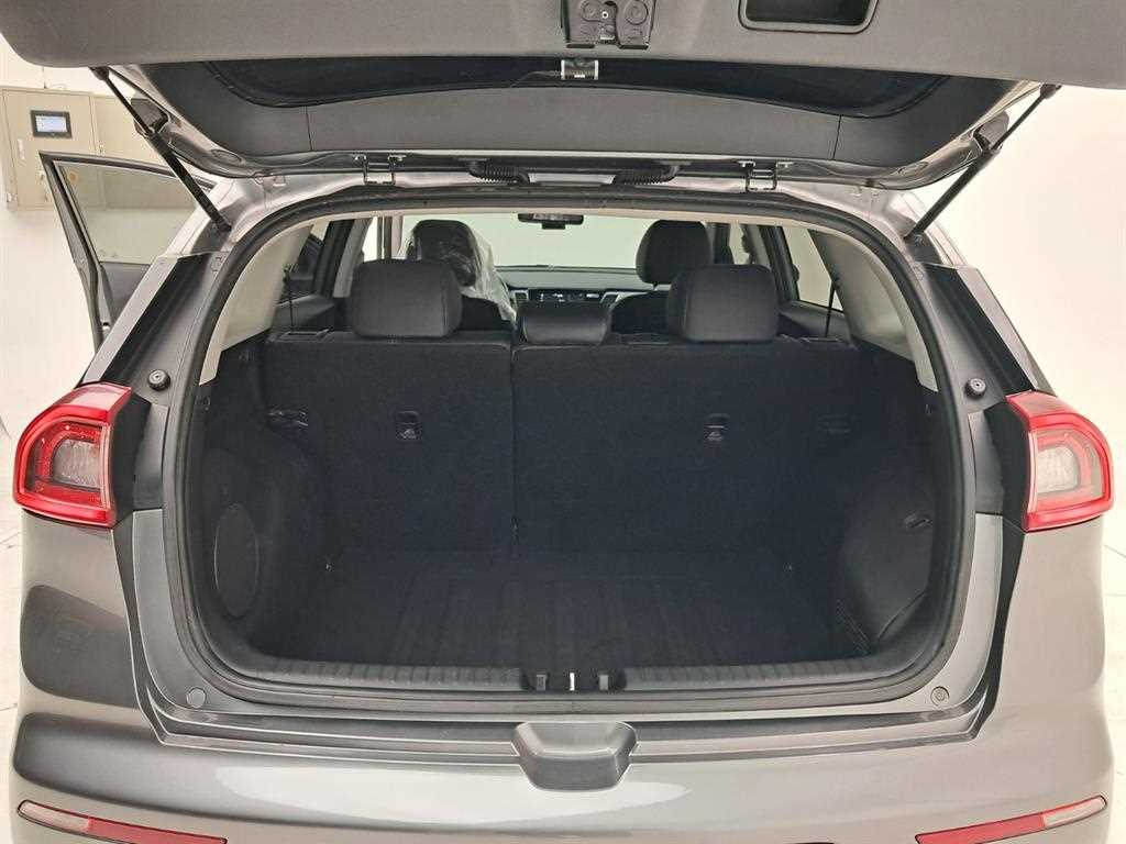 KIA Niro 2017 Gris - Importación desde Corea - HF Imports Iquique - Foto 17