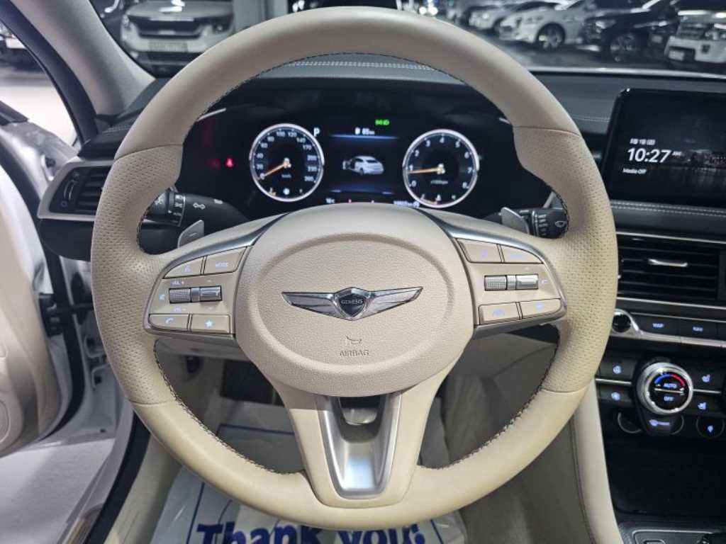 Genesis G70 - Vista 6