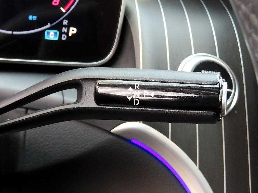 Mercedes Benz GLC Class - Vista 11