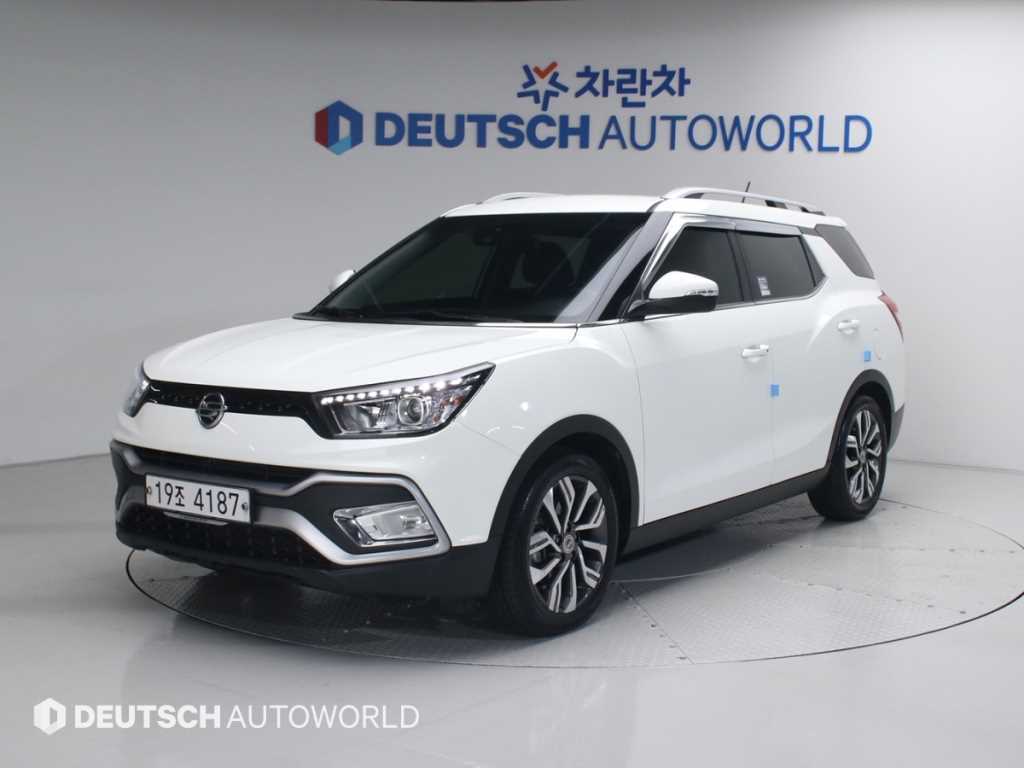 Ssangyong Tivoli 2018 Blanco - Importación desde Corea - HF Imports Iquique - Foto 1