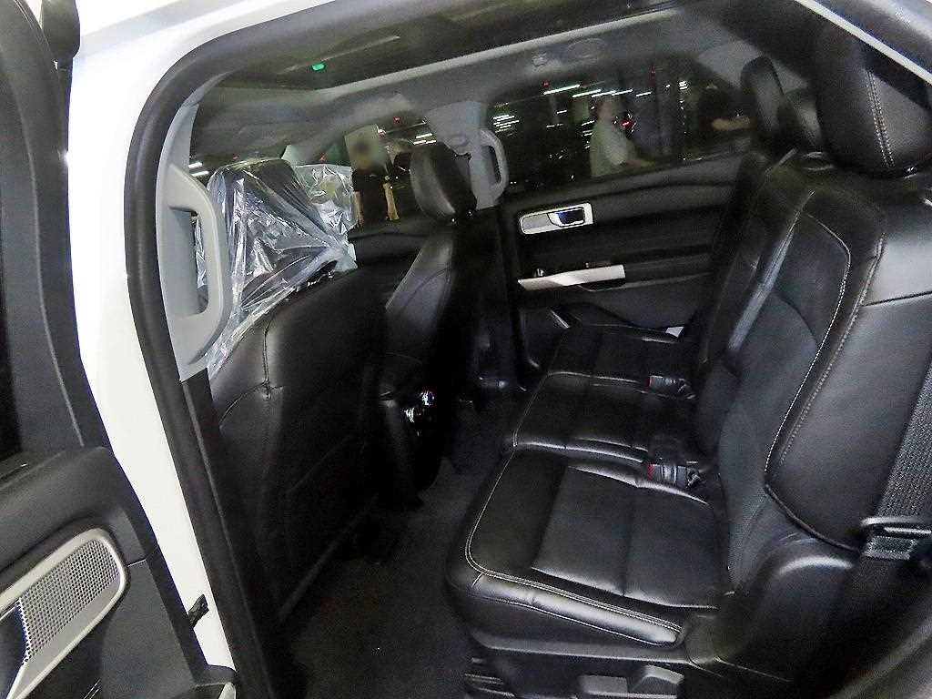 Ford Explorer - Vista 7