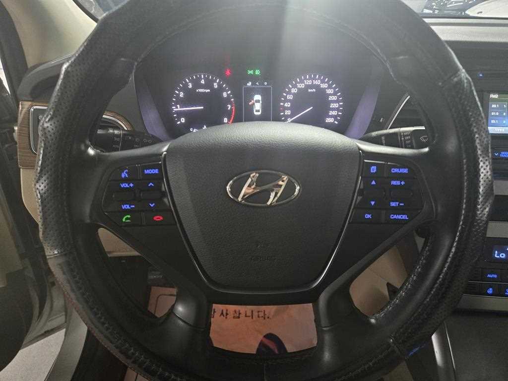 HYUNDAI Sonata - Vista 10