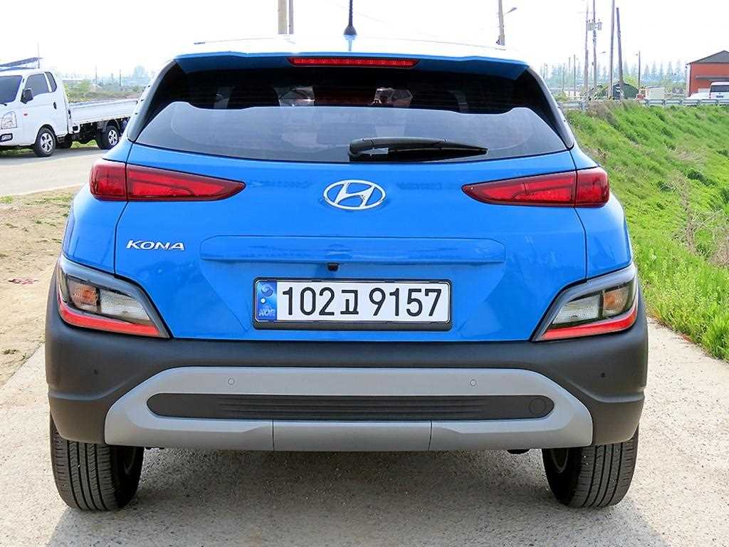 HYUNDAI Kona - Vista 4