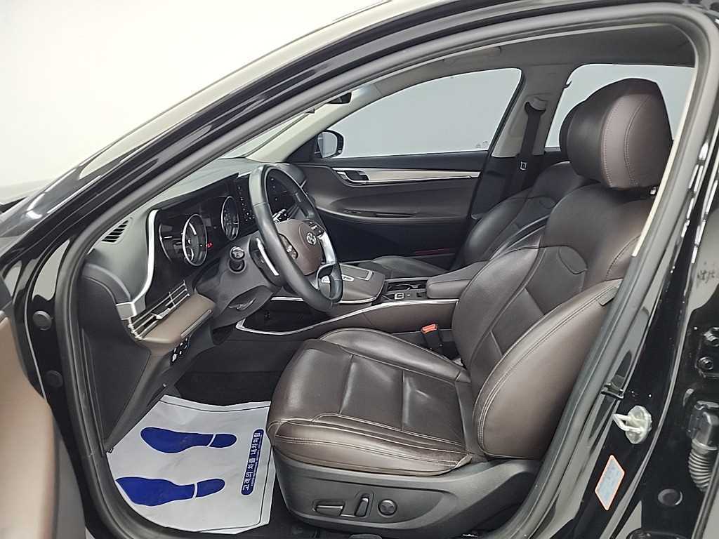 HYUNDAI Grandeur - Vista 11