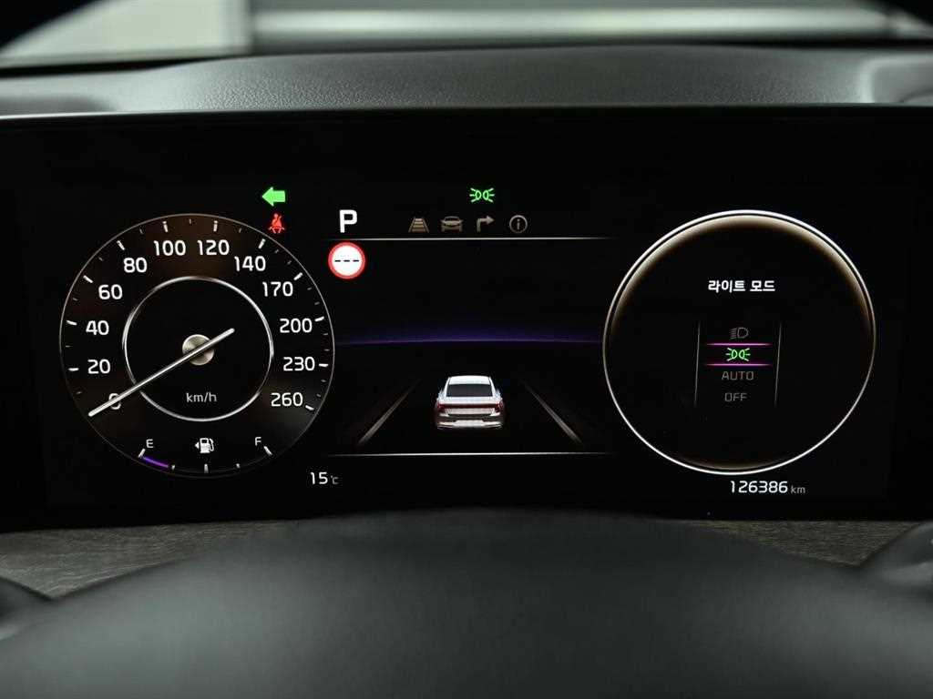 KIA K8 - Vista 8