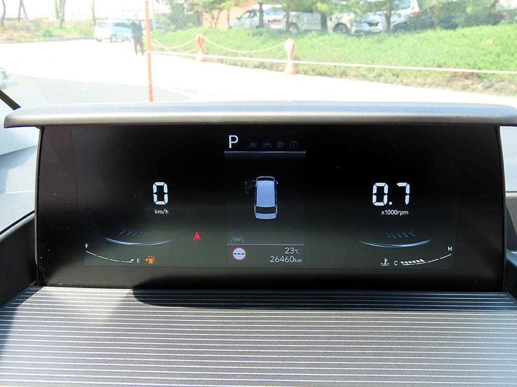HYUNDAI Staria - Vista 11