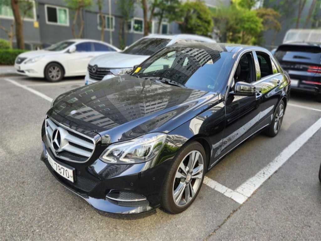 Mercedes Benz E class - Vista 2