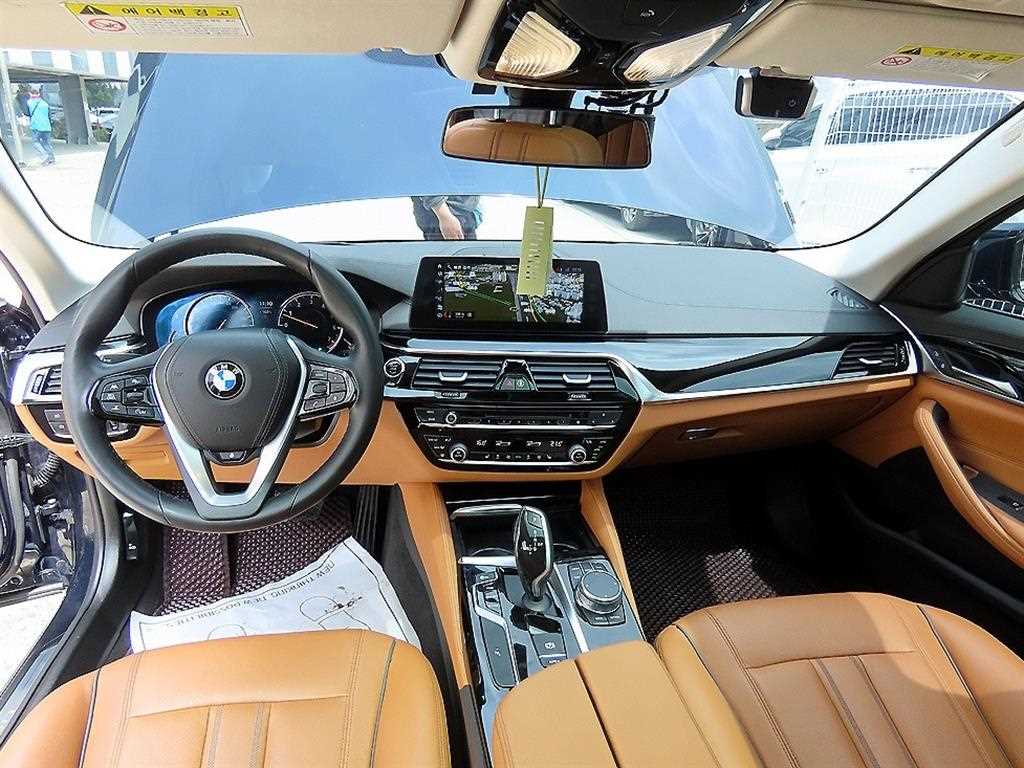 BMW 5 Series - Vista 7