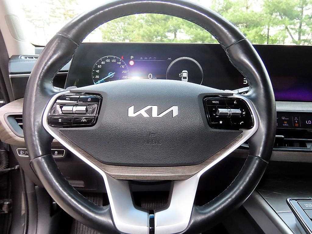 KIA K8 - Vista 8