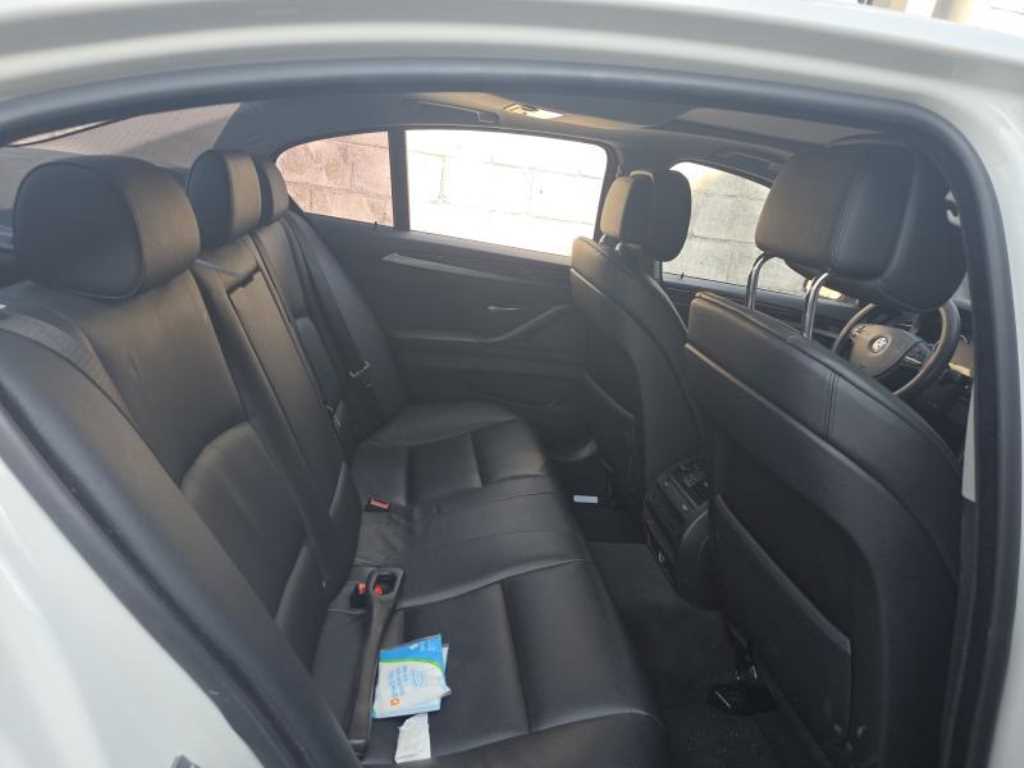 BMW 5 Series - Vista 5