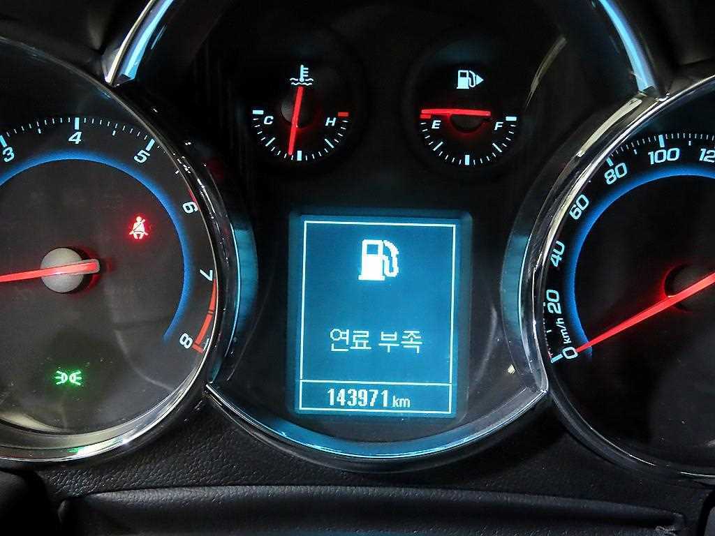 Chevrolet Cruise - Vista 9