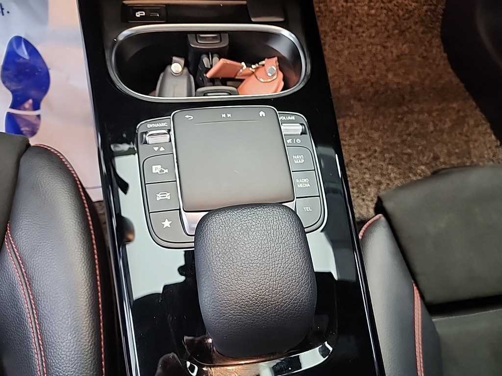 Mercedes Benz CLA Class 2020 Blanco - Importación desde Corea - HF Imports Iquique - Foto 16