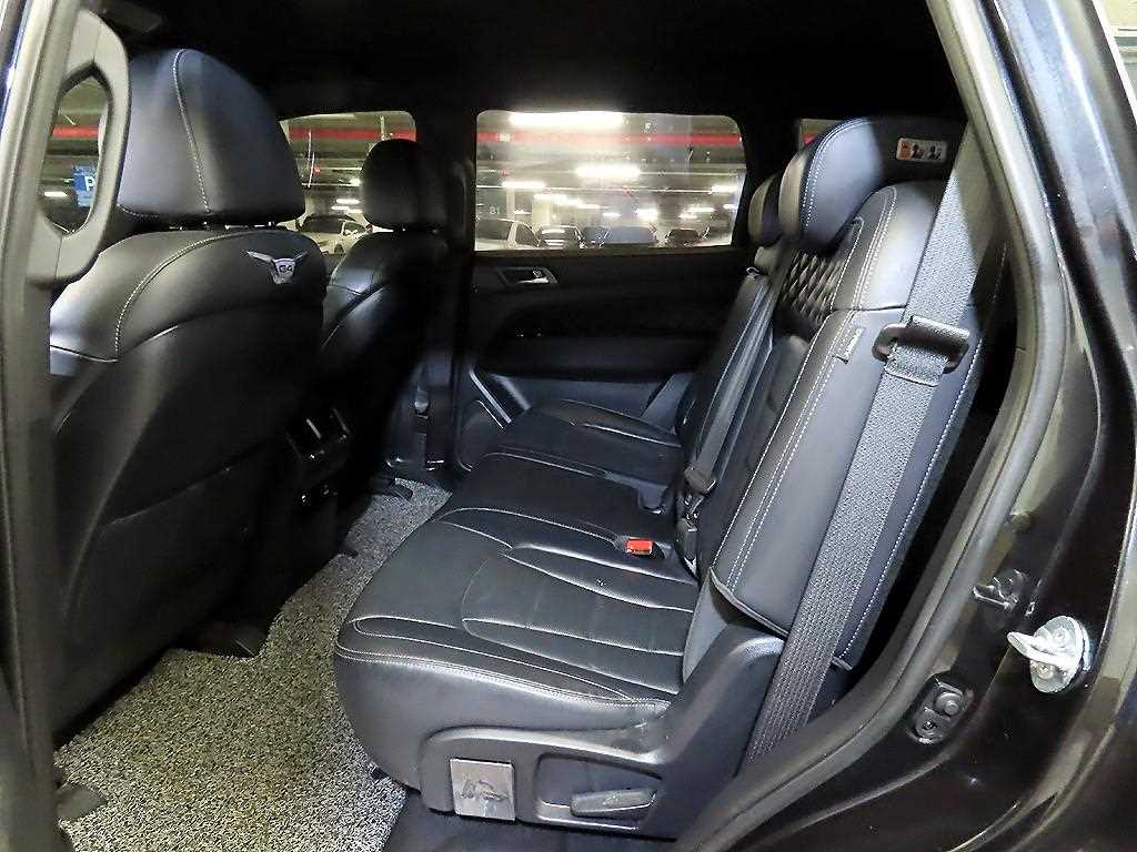 Ssangyong Rexton - Vista 7