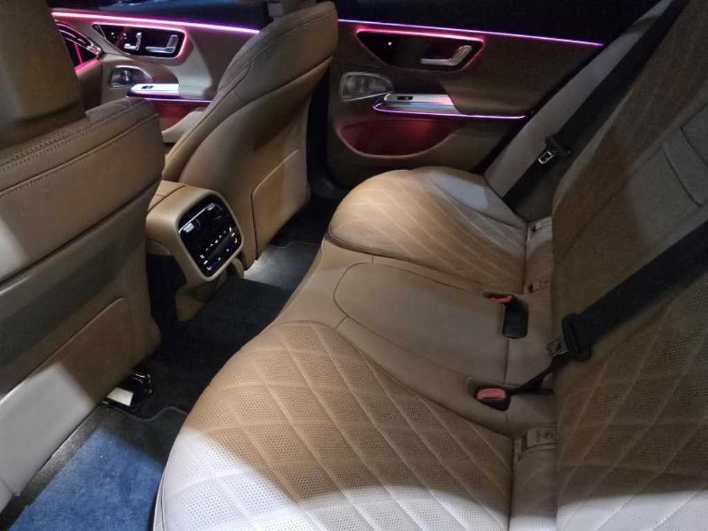 Mercedes Benz E class - Vista 11