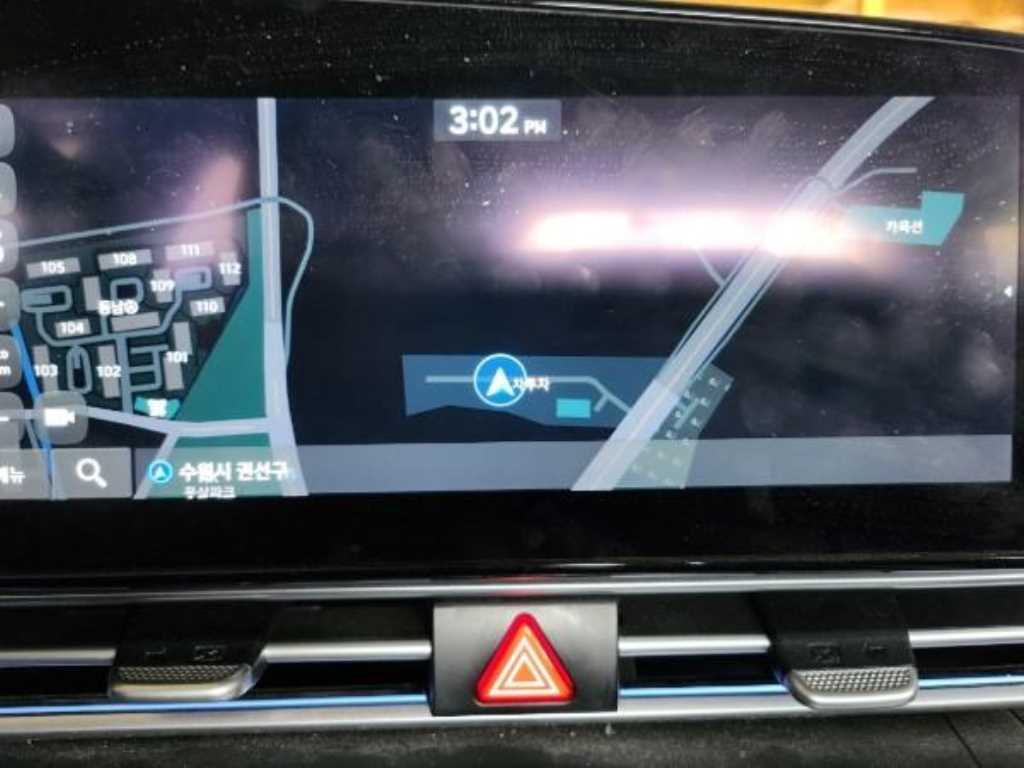 HYUNDAI Avante - Vista 5