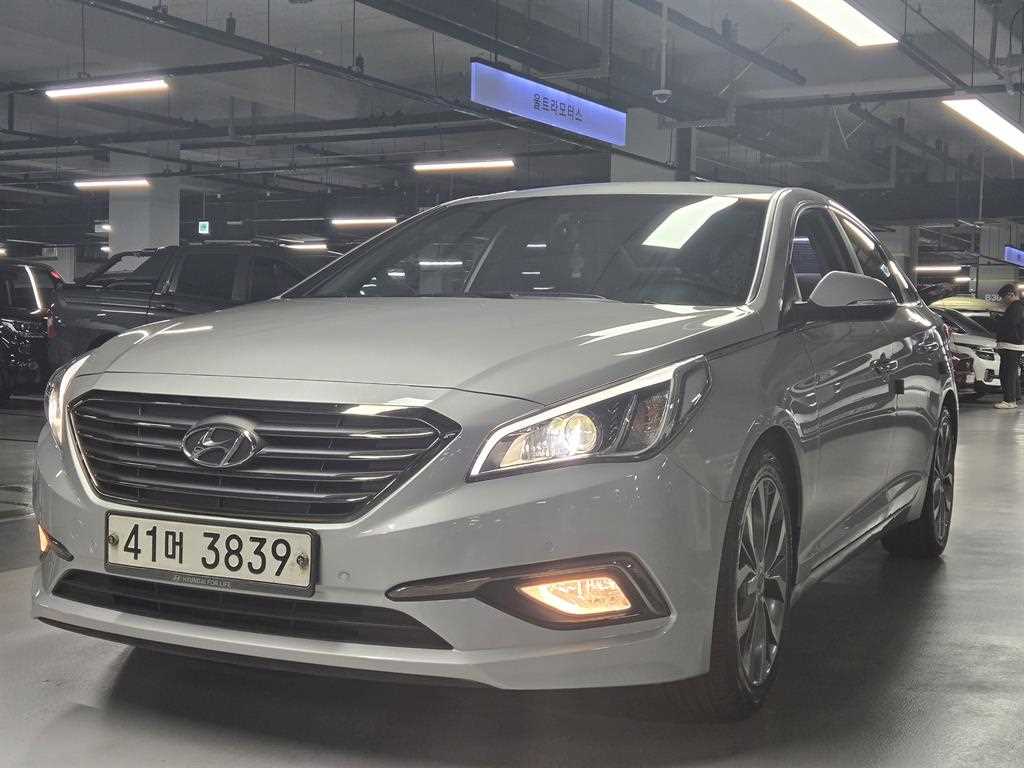 HYUNDAI Sonata - Vista 2