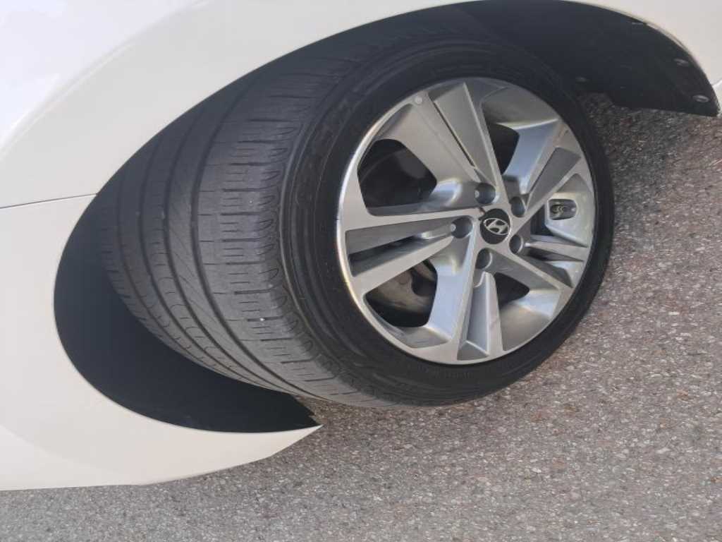 HYUNDAI Avante 2018 Blanco - Importación desde Corea - HF Imports Iquique - Foto 19
