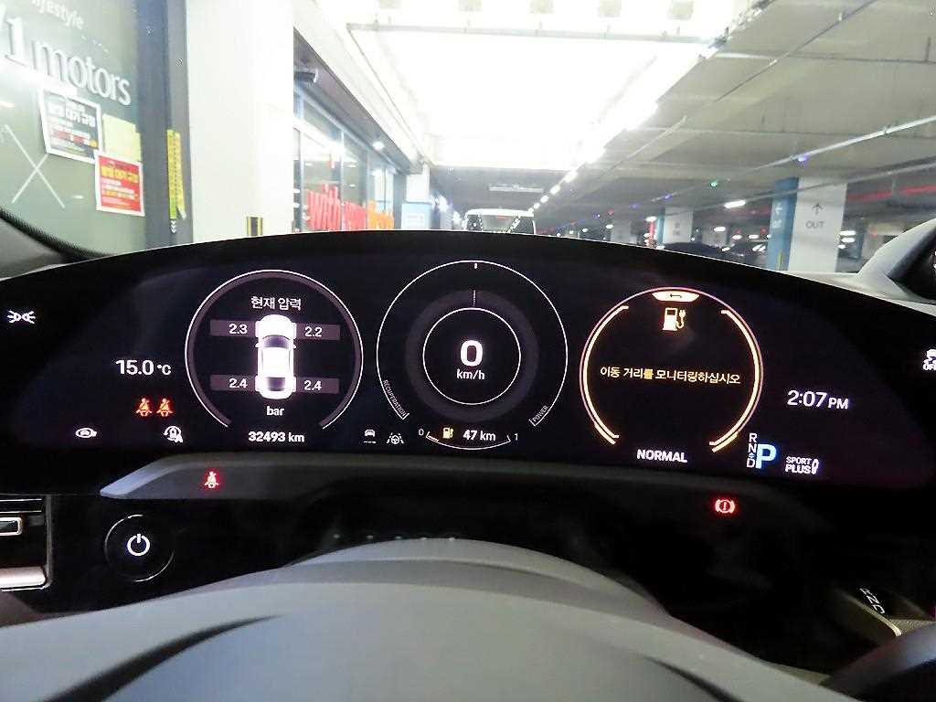 Porsche Taycan - Vista 9