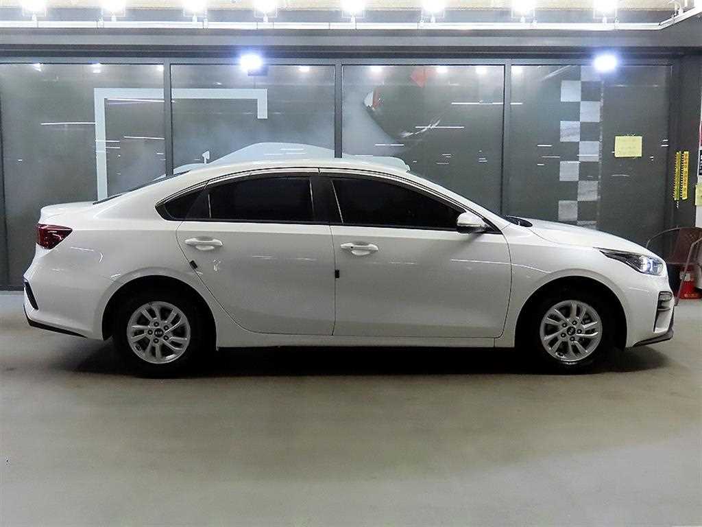 KIA K3 - Vista 3