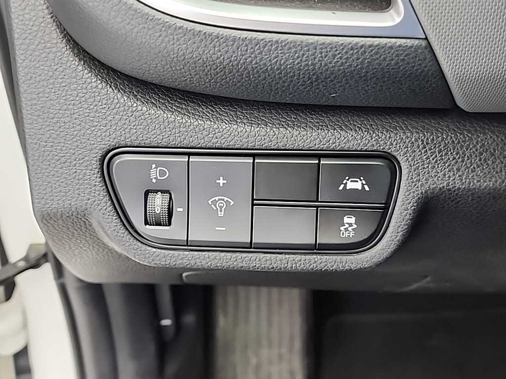 KIA Seltos 2023 Blanco - Importación desde Corea - HF Imports Iquique - Foto 17