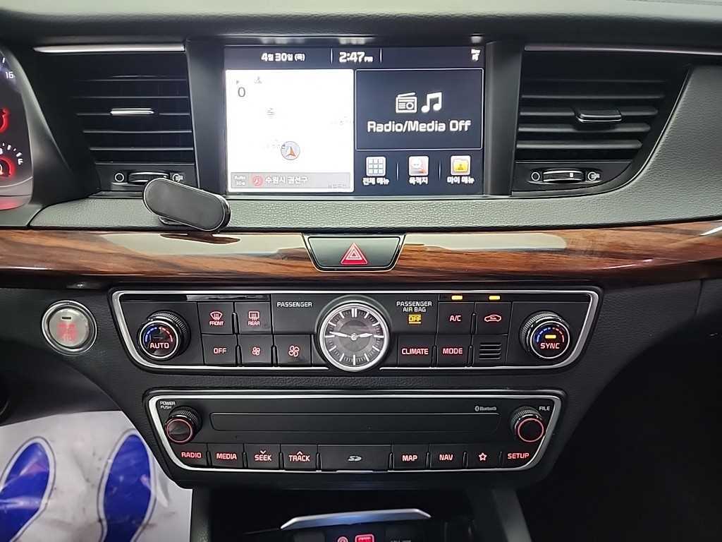 KIA K7 - Vista 10