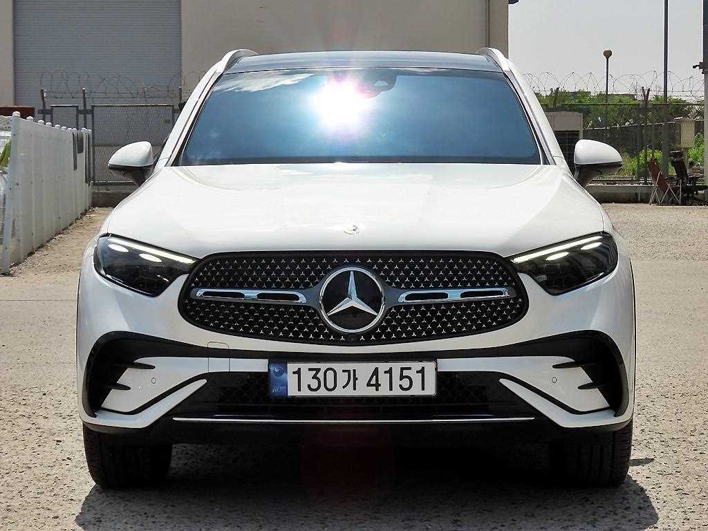 Mercedes Benz GLC Class 2023 Blanco - Importación desde Corea - HF Imports Iquique - Foto 1