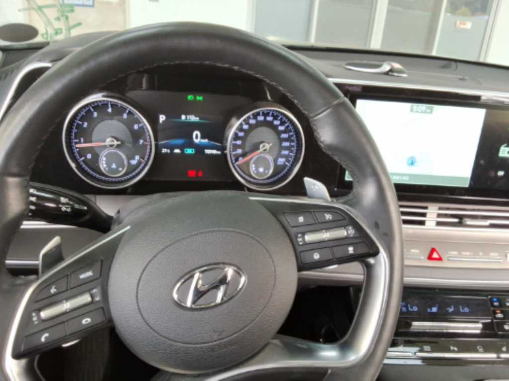 HYUNDAI Grandeur - Vista 3